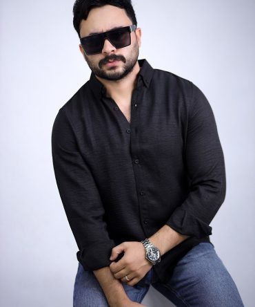 Linen shirt – Black