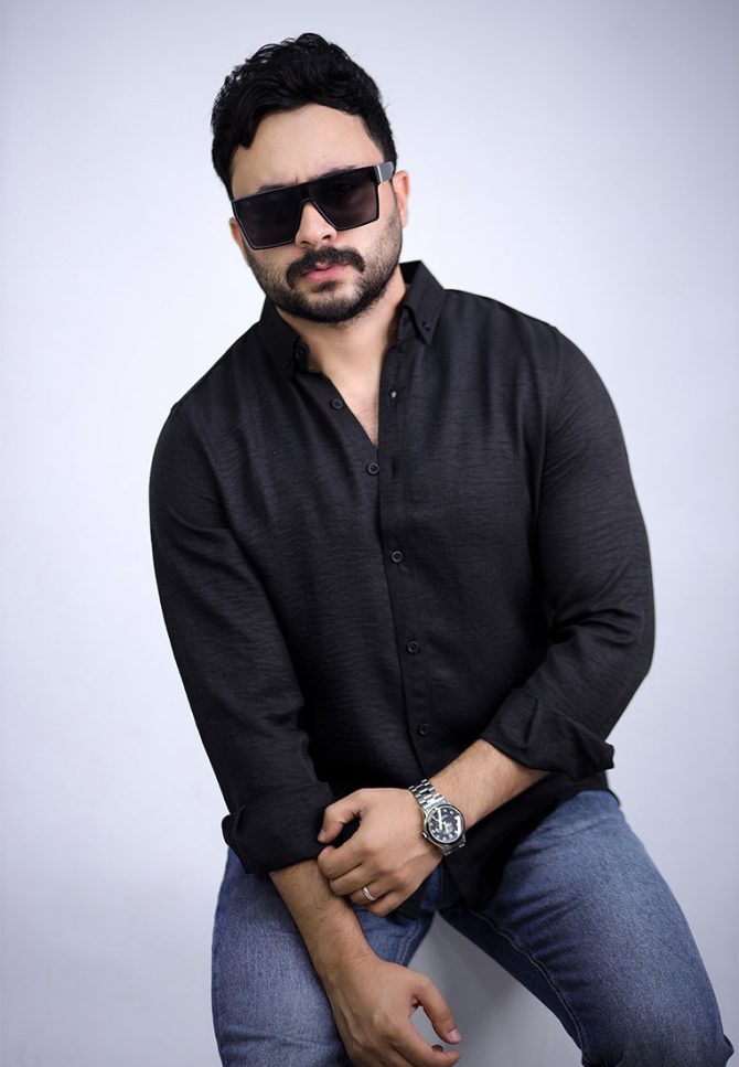 Linen shirt – Black